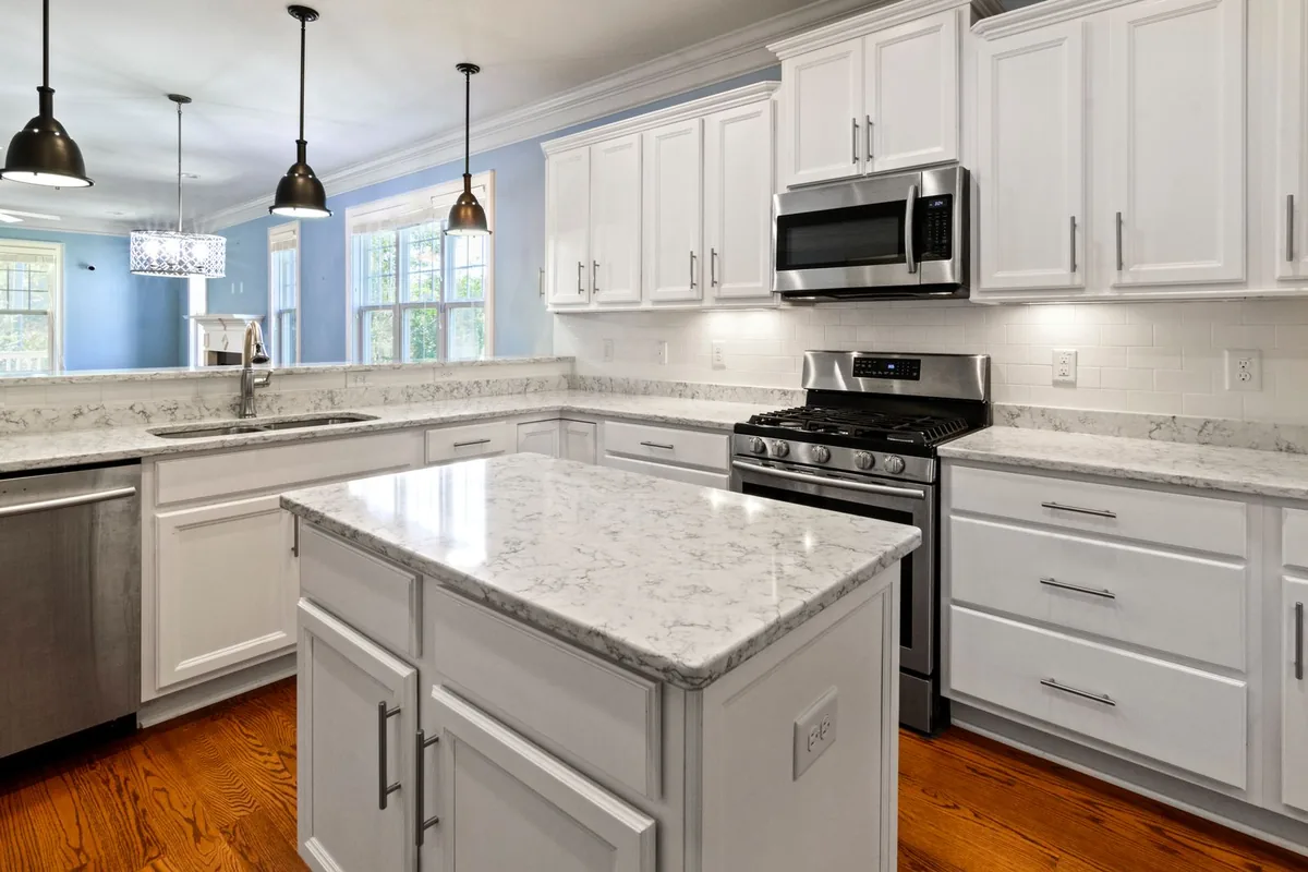 Filth & Squalor Cleanup in Pinecrest, FL